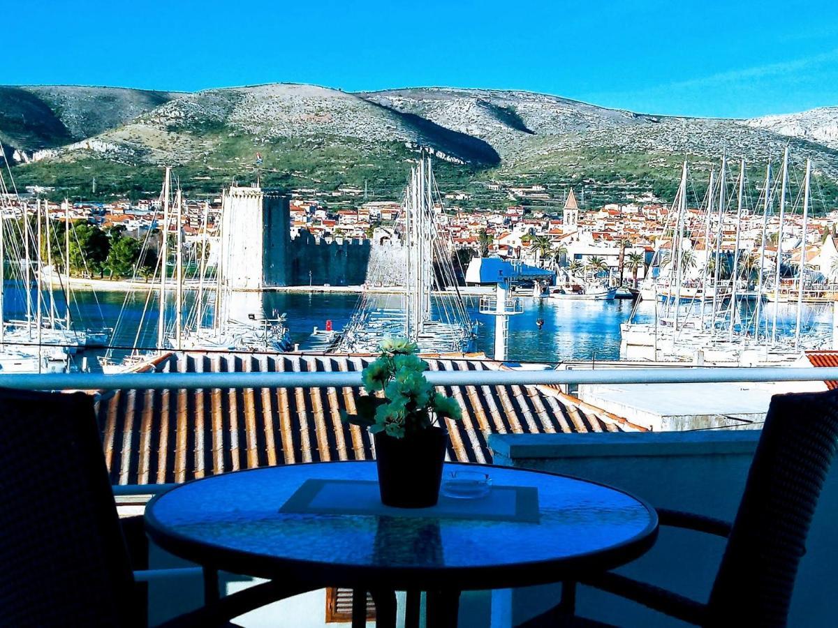 Villa Sarah Trogir Exterior foto